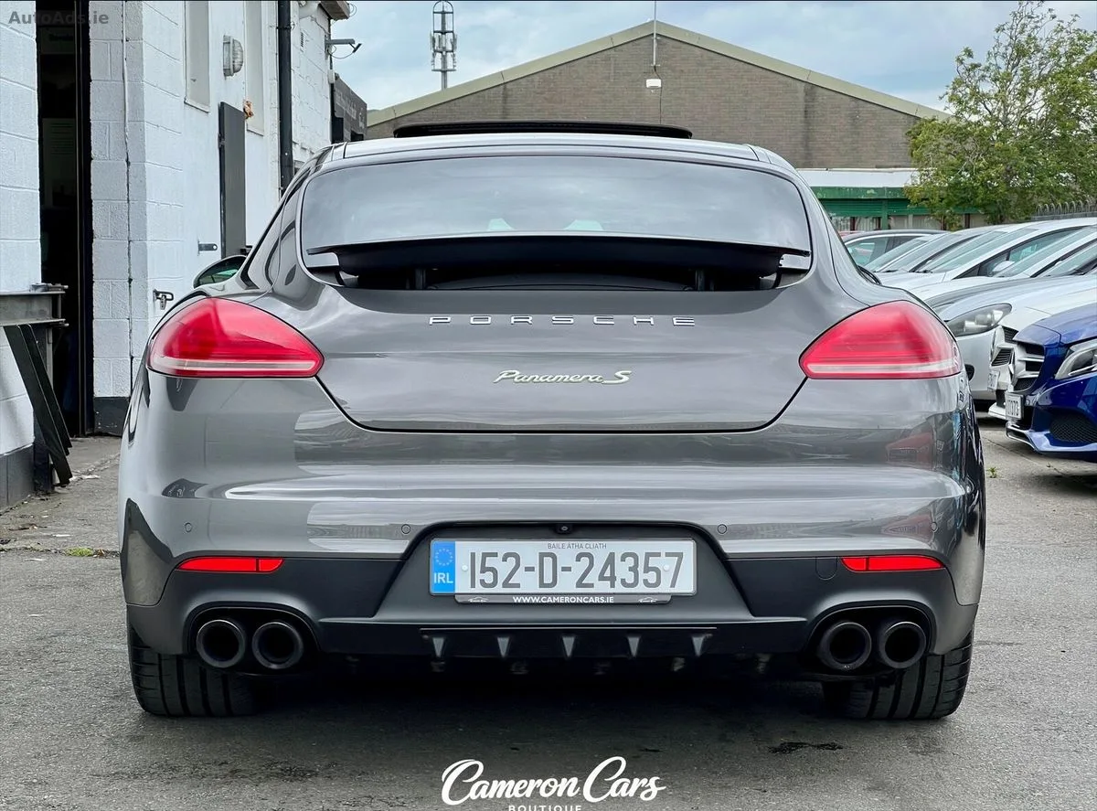 2015 Porsche Panamera – photo 11