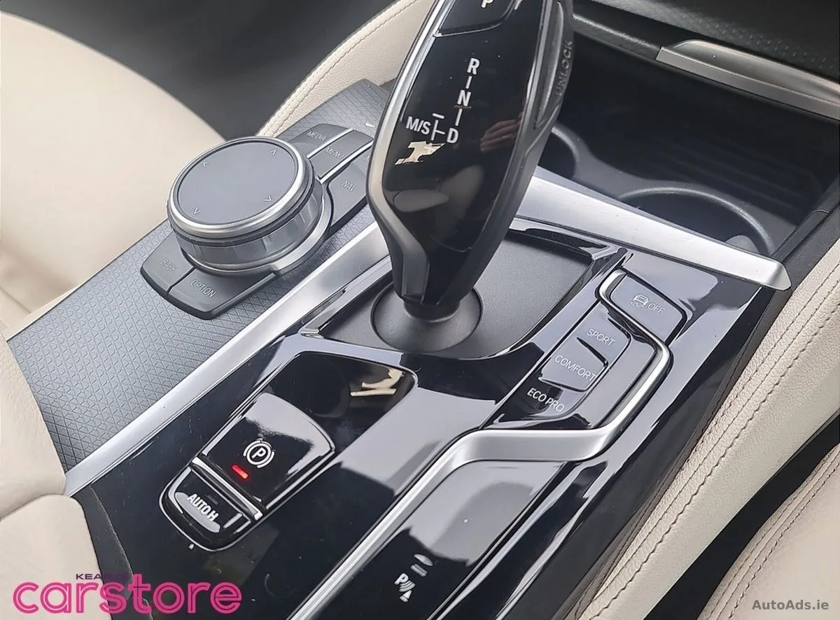 2022 BMW 5-Series – photo 19
