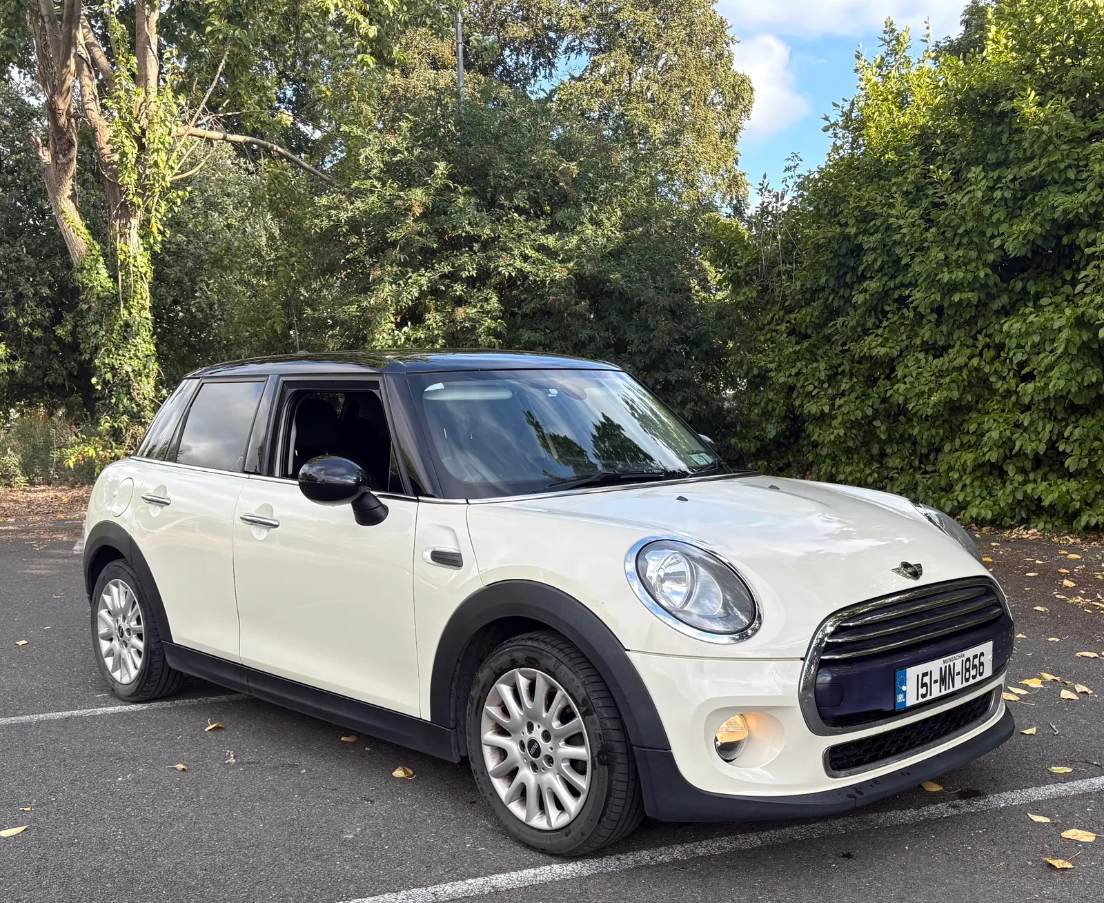 2015 MINI Cooper – photo 2