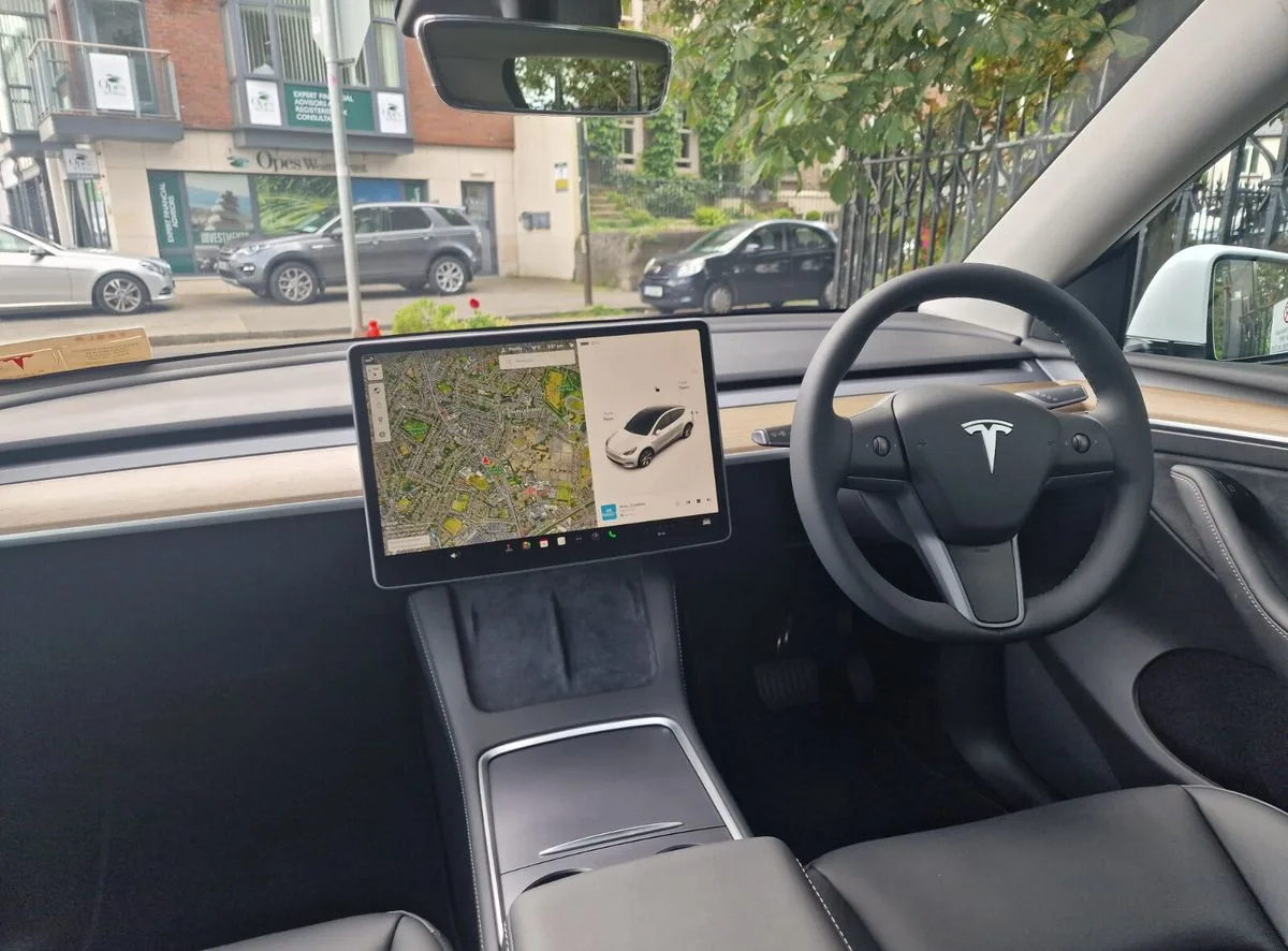 2024 Tesla Model Y – photo 6