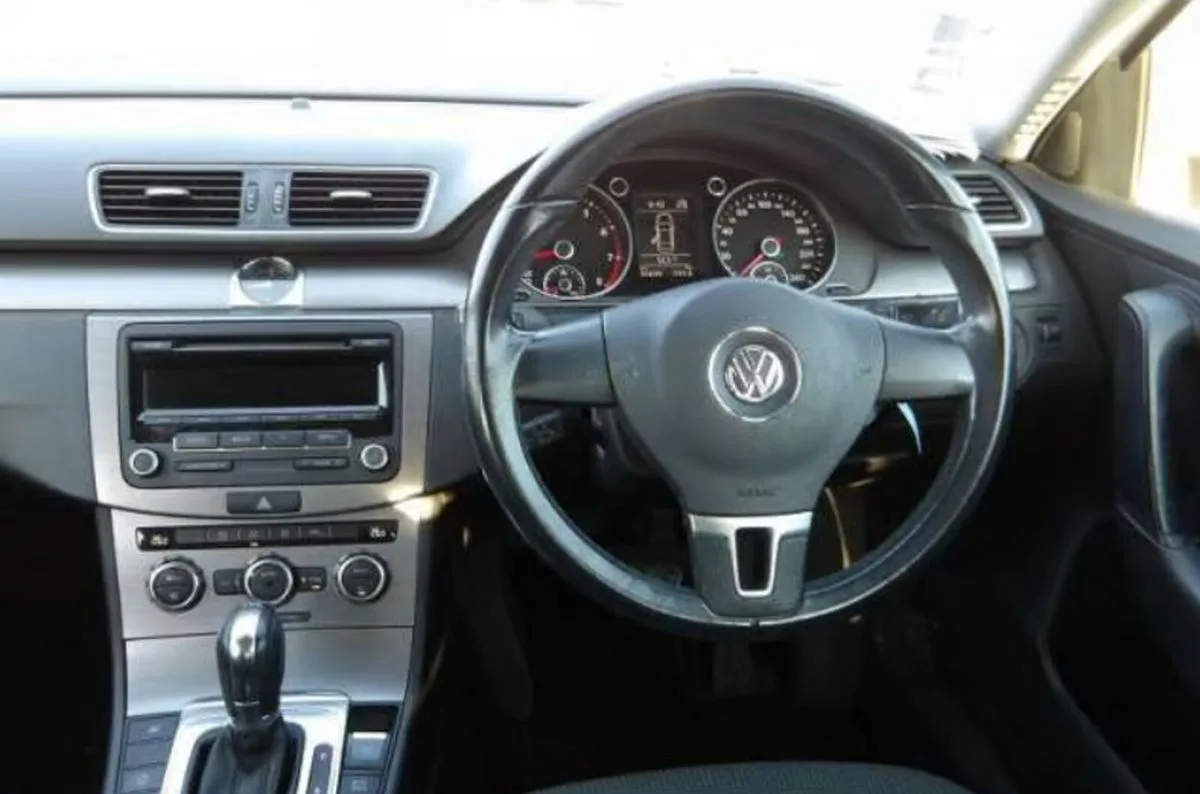 2012 Volkswagen Passat – photo 4