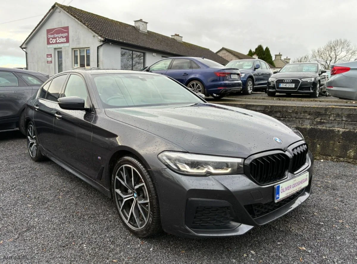 2022 BMW 5-Series – photo 1
