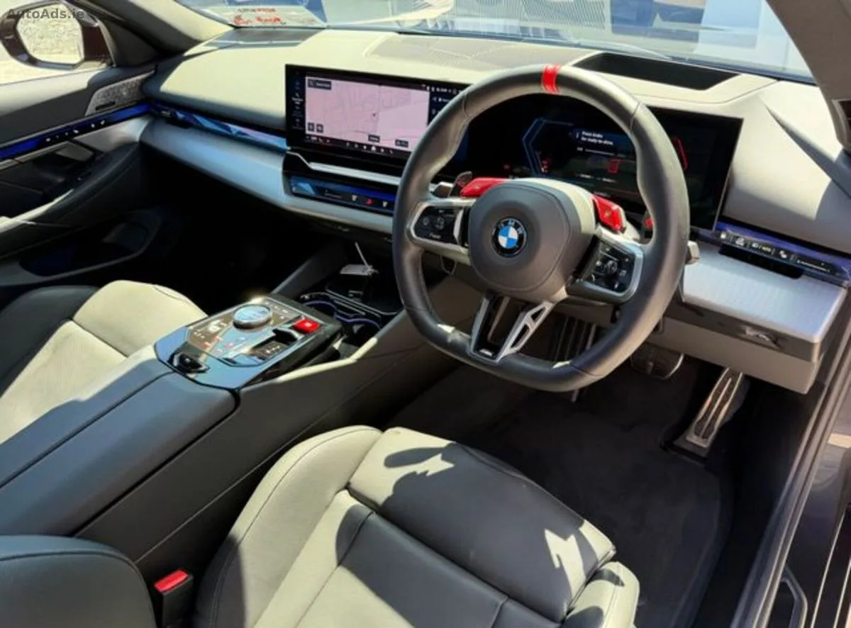 2025 BMW M5 – photo 17