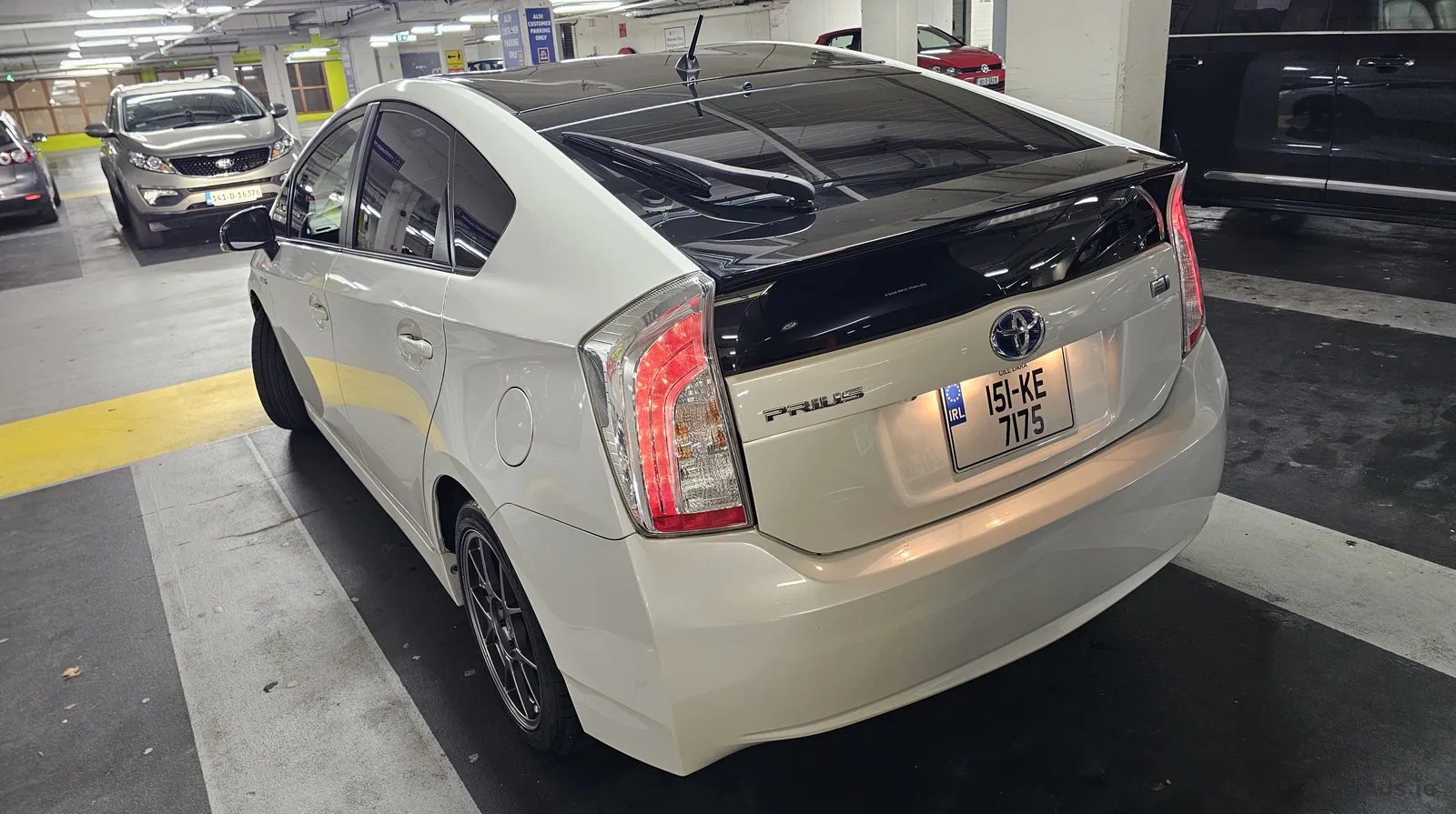 2015 Toyota Prius – photo 9