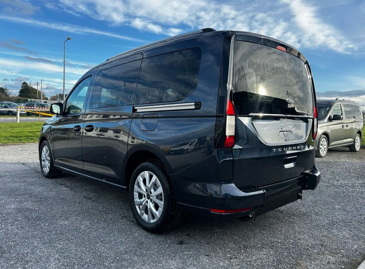 2026 Ford Tourneo Connect – photo 5