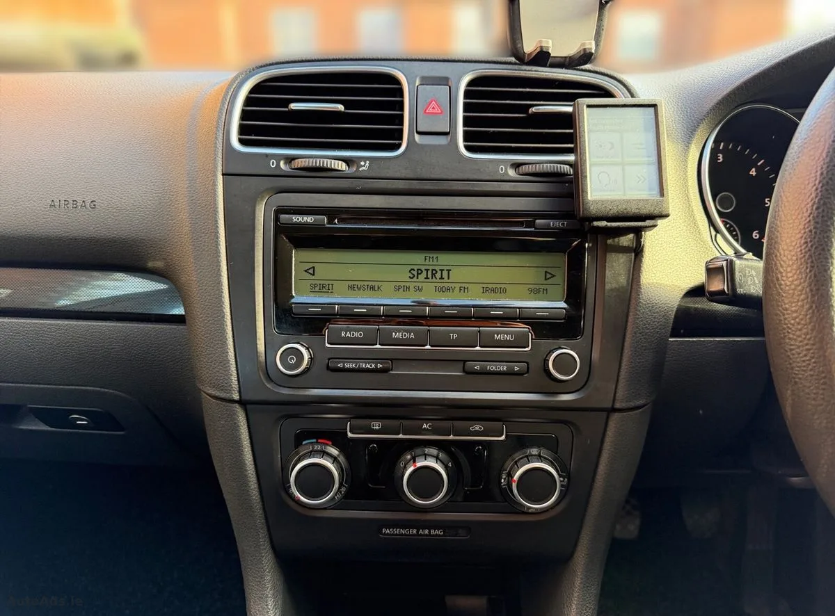 2010 Volkswagen Golf – photo 11