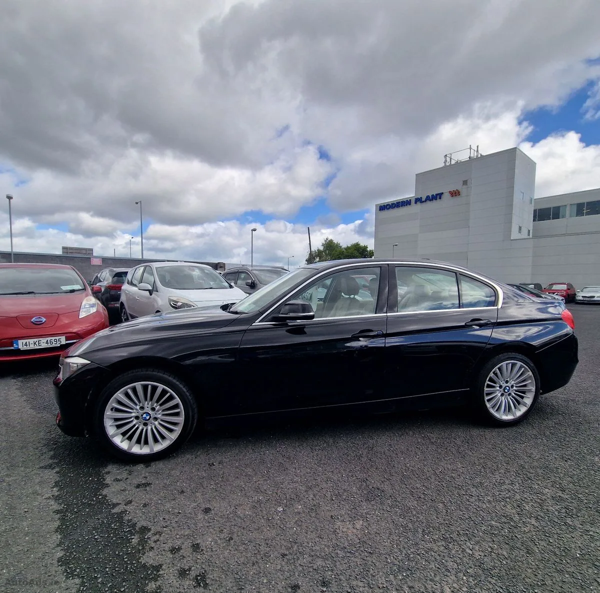 2013 BMW 3-Series – photo 4