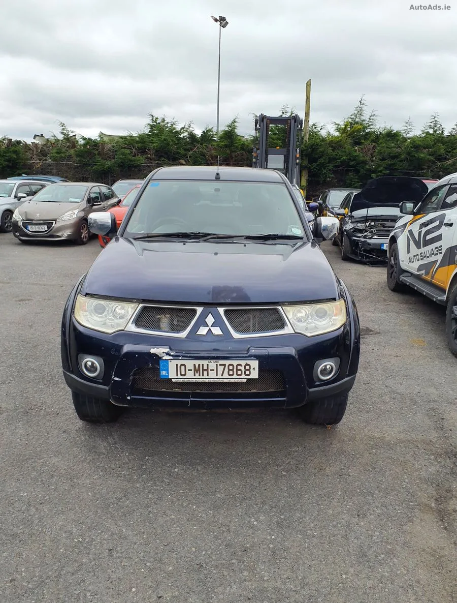 Mitsubishi L 200 Barbarian 2010 ( Non Runner )