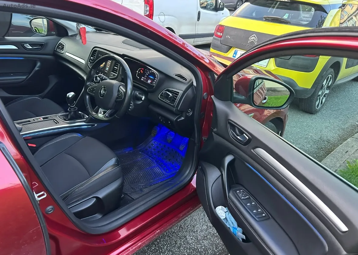 2021 Renault Megane – photo 6