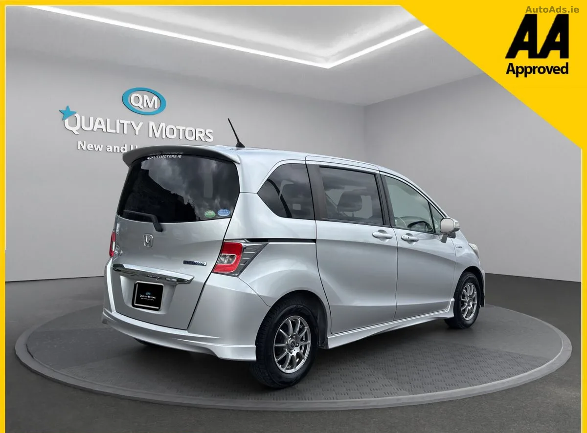 2014 Honda Freed – photo 7