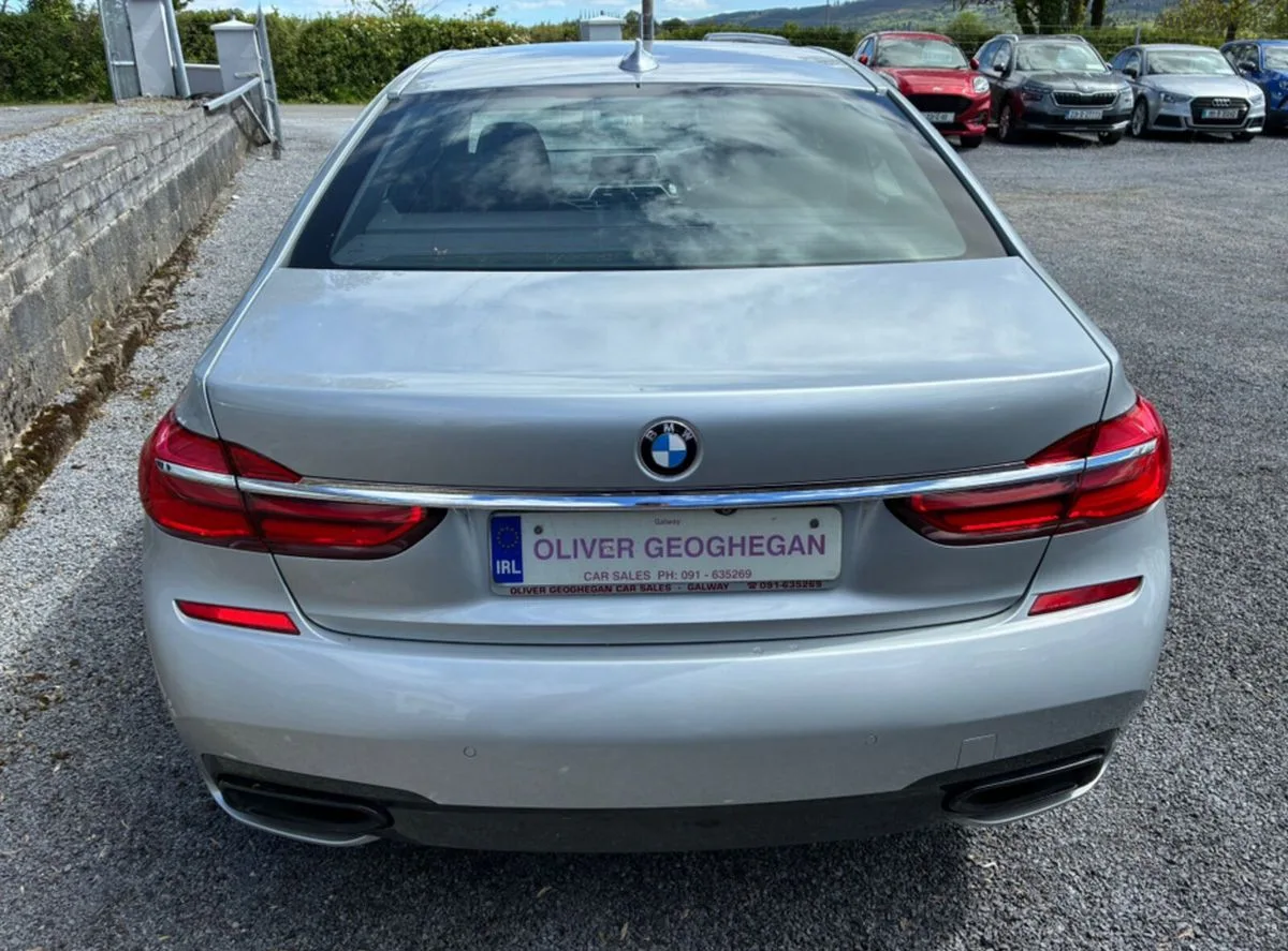 2016 BMW 7-Series – photo 15