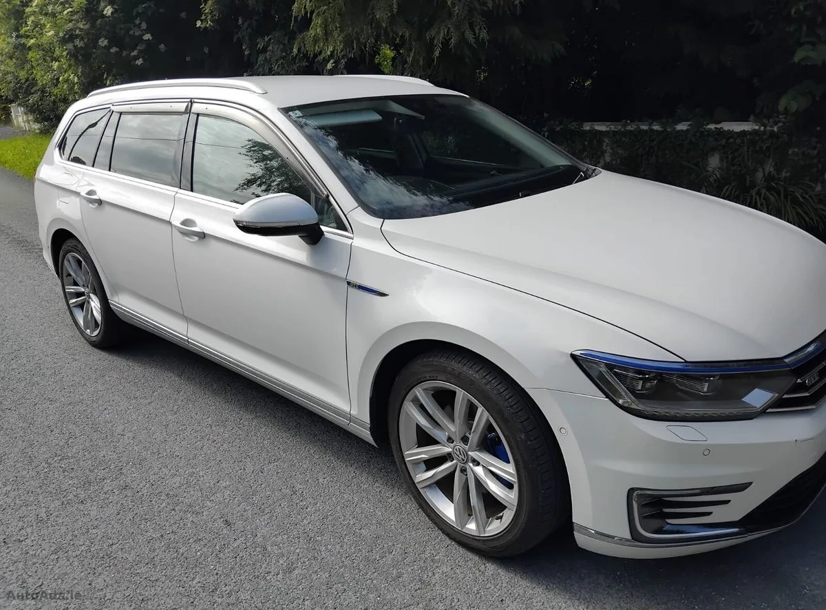 2018 Volkswagen Passat – photo 16