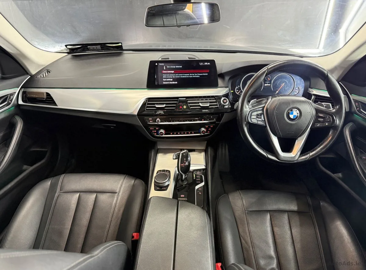 2017 BMW 5-Series – photo 20