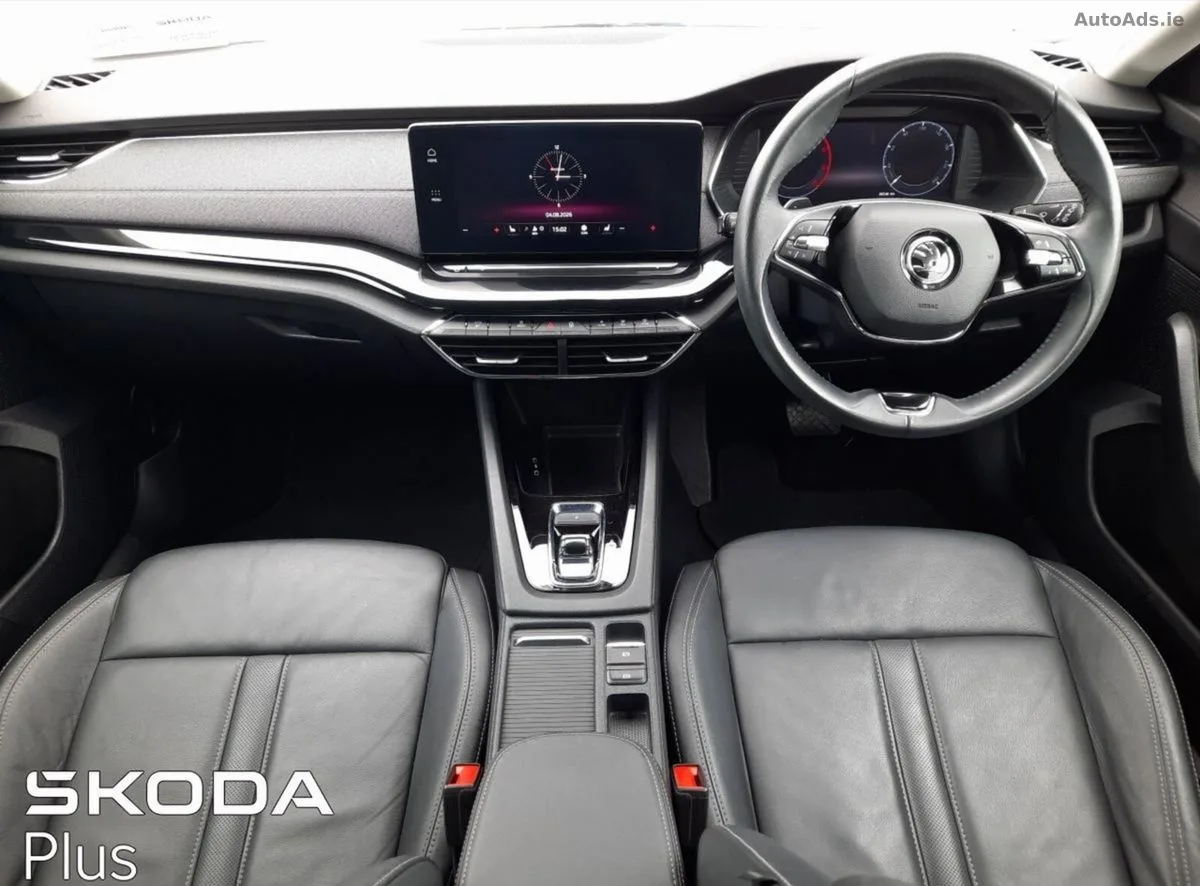 2023 Skoda Octavia – photo 2
