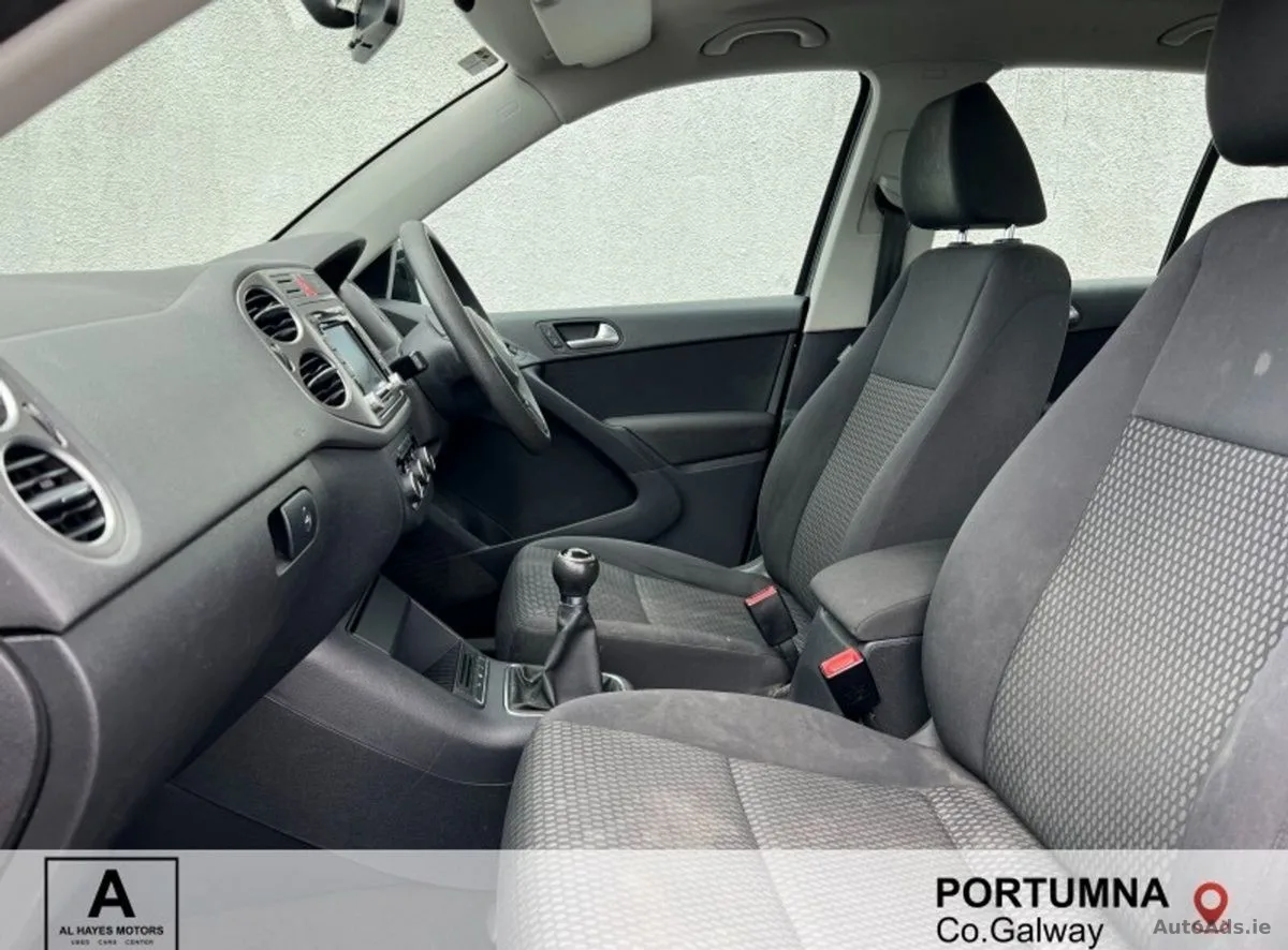 2011 Volkswagen Tiguan – photo 2