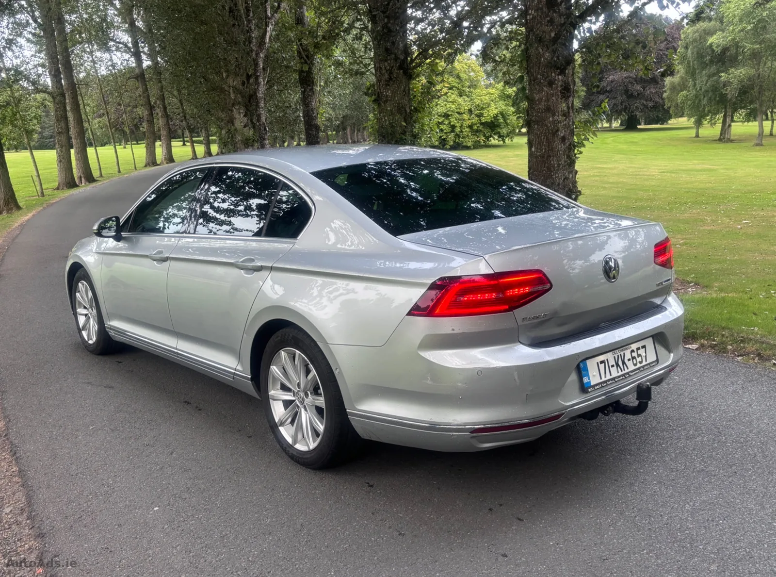 2017 Volkswagen Passat – photo 3