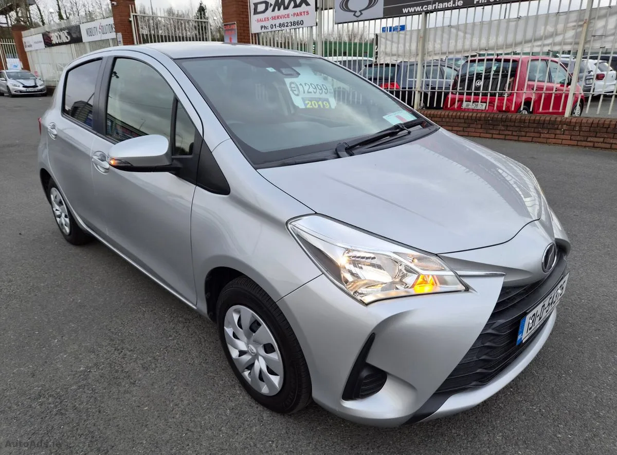 2019 Toyota Vitz – photo 9