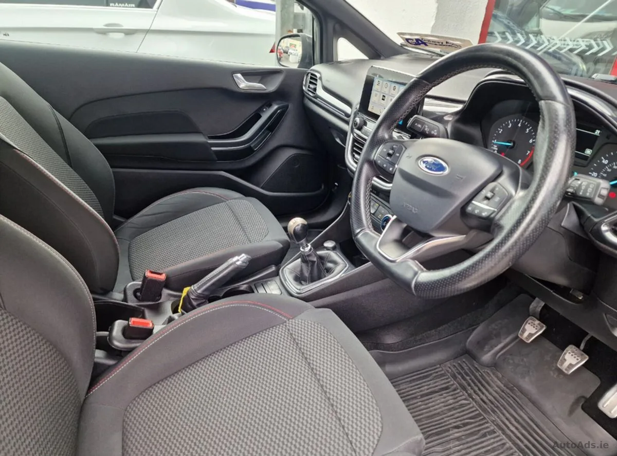 2018 Ford Fiesta – photo 16