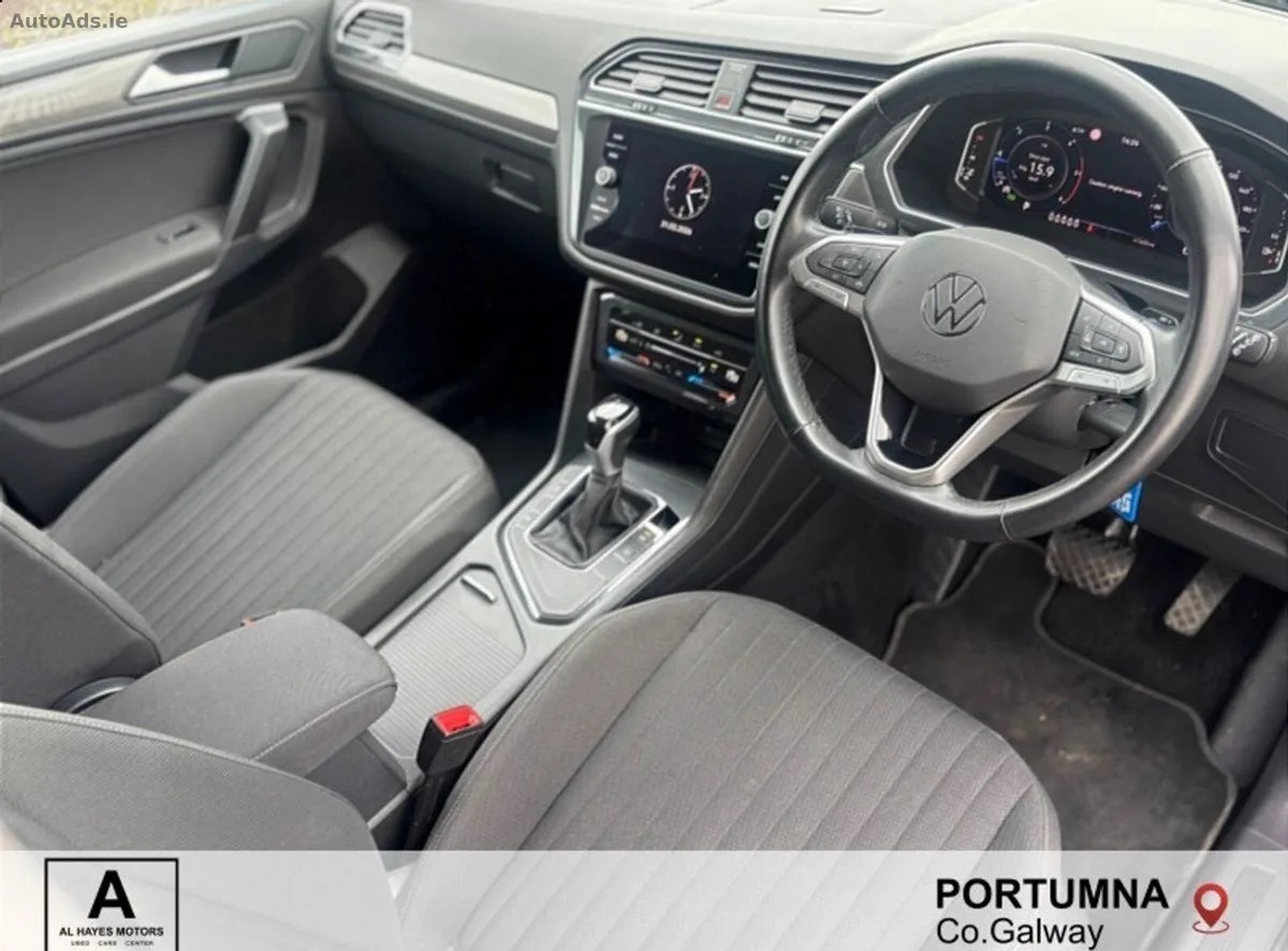 2023 Volkswagen Tiguan Allspace – photo 2