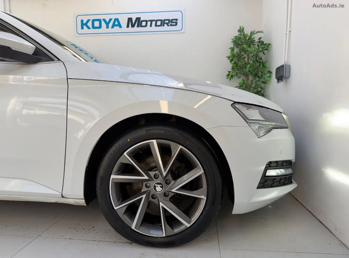 2022 Skoda Superb – photo 17