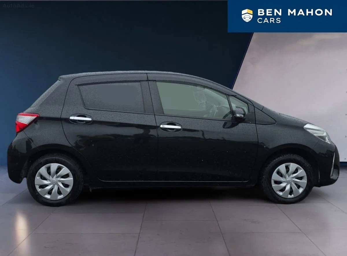 2019 Toyota Vitz – photo 5