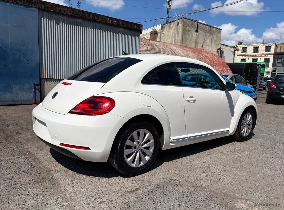 2013 Volkswagen Beetle – photo 3