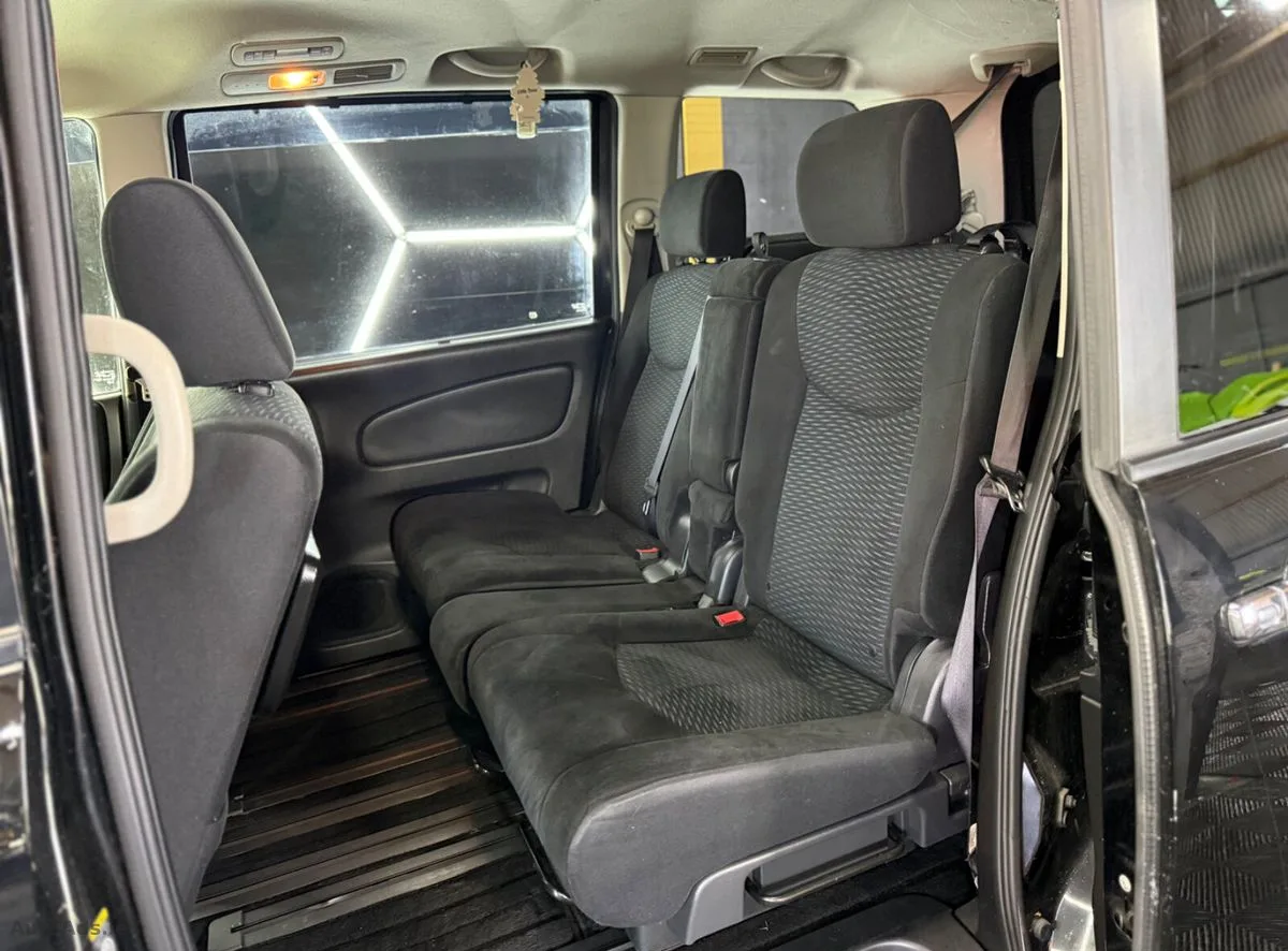 2013 Nissan Serena – photo 19