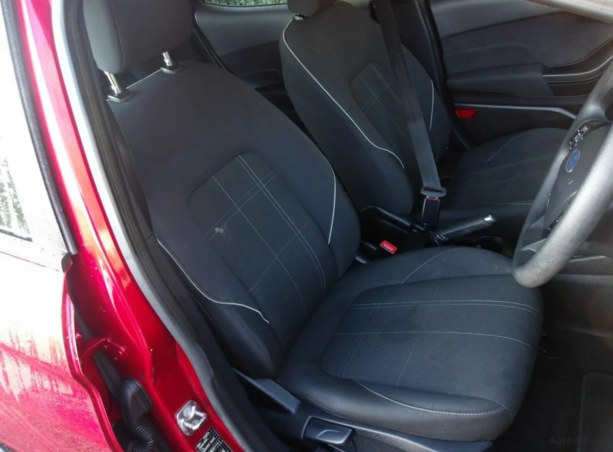 2018 Ford Fiesta – photo 20