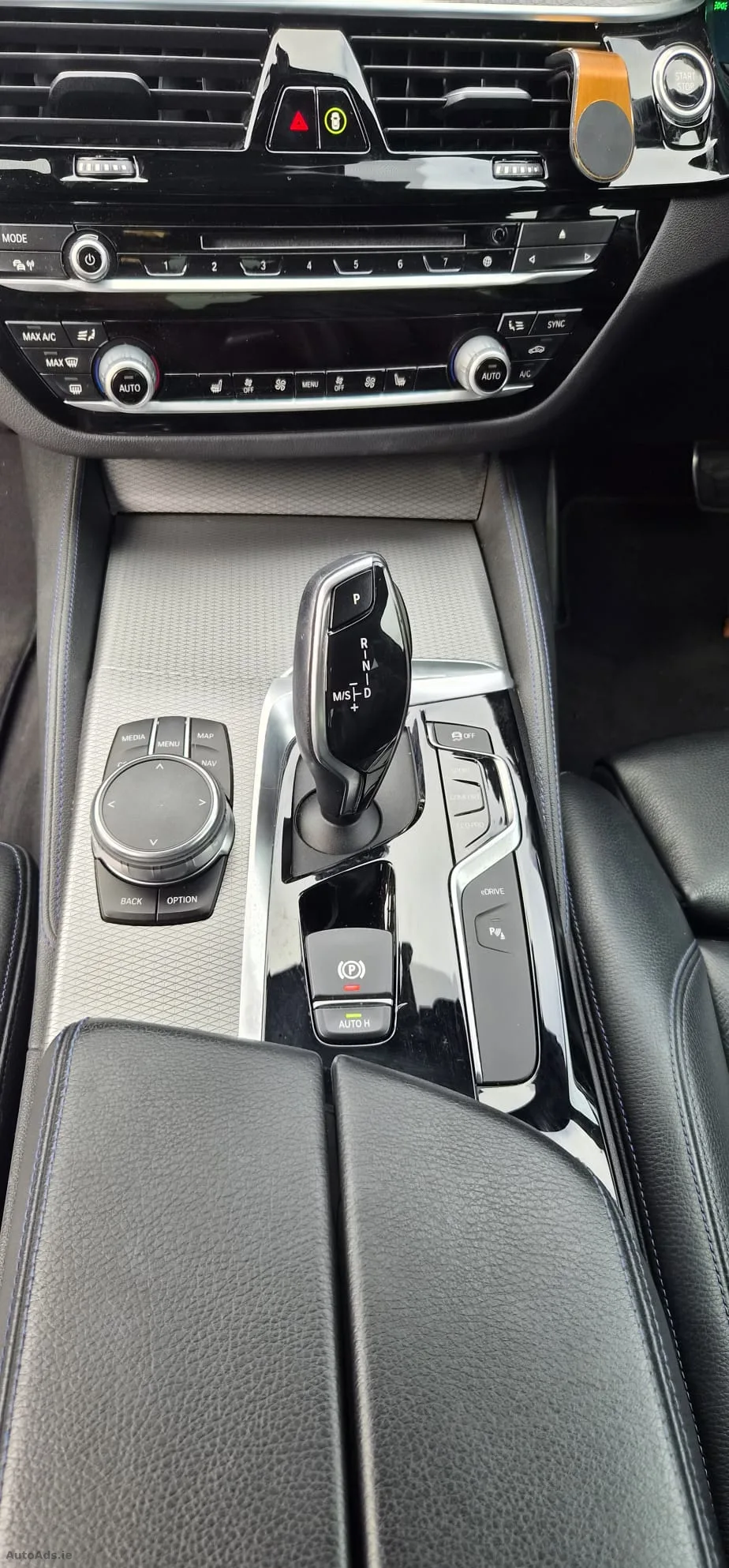 2018 BMW 5 Series – photo 10