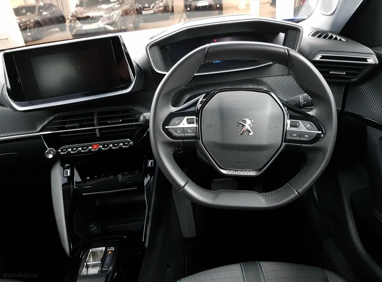2023 Peugeot 2008 – photo 3
