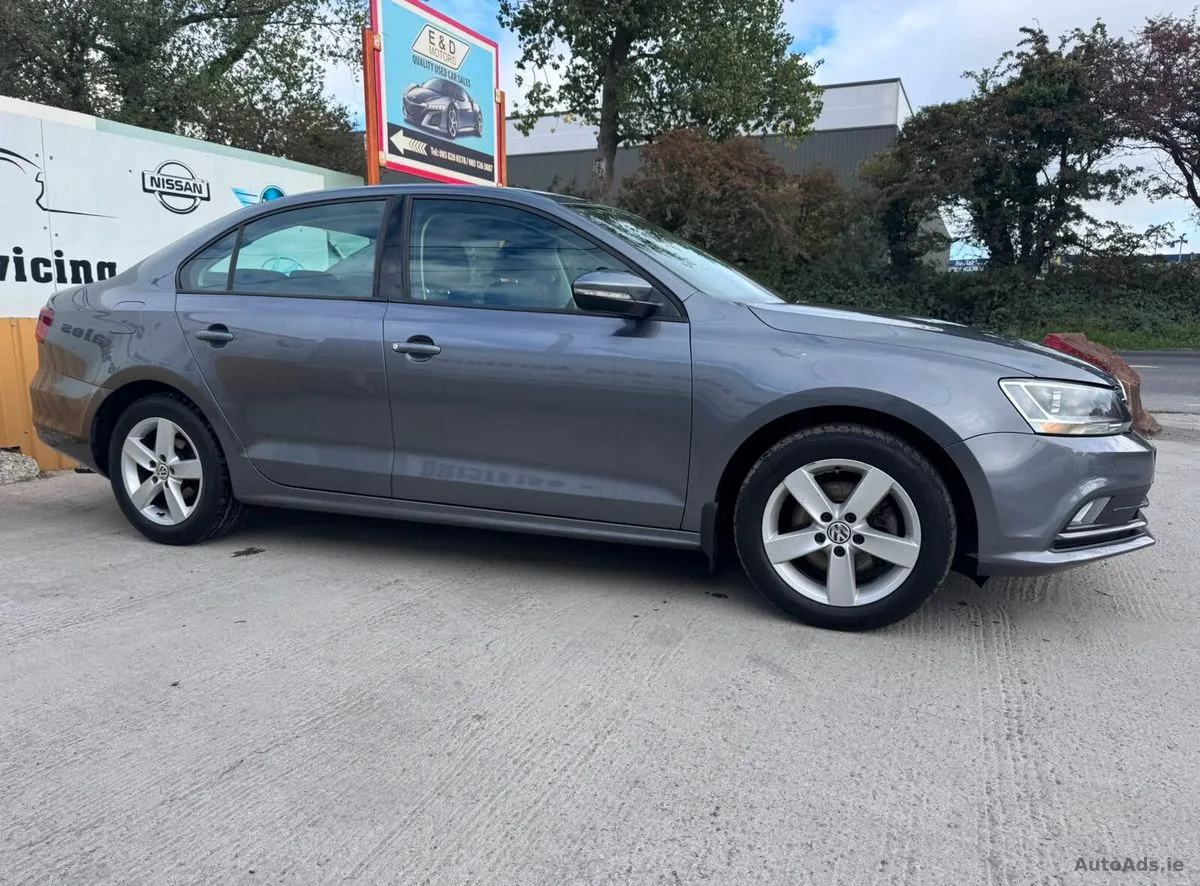 2016 Volkswagen Jetta – photo 4
