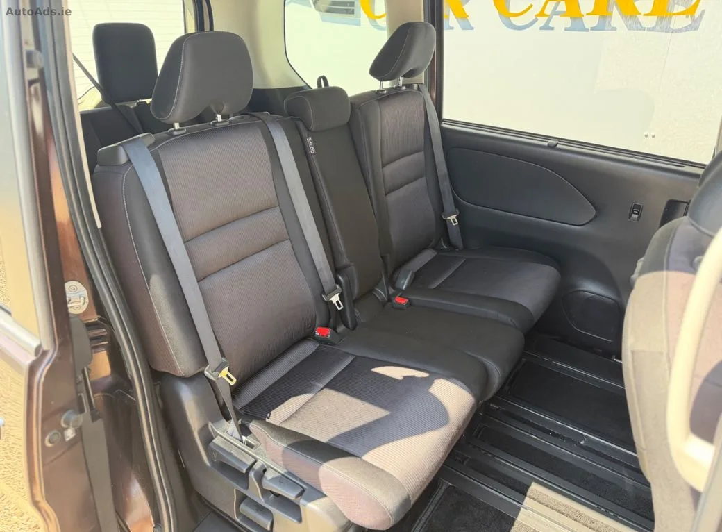 2016 Nissan Serena – photo 14