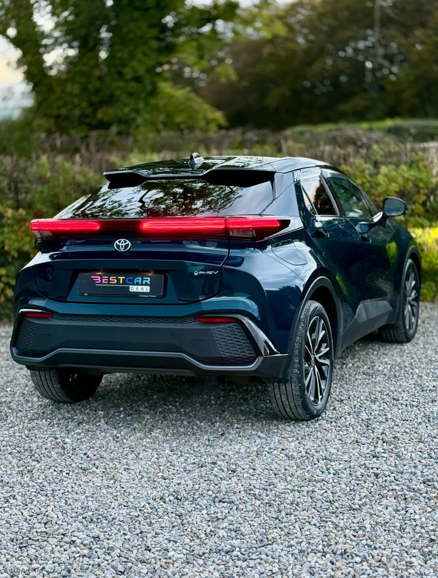 2025 Toyota C-HR – photo 9