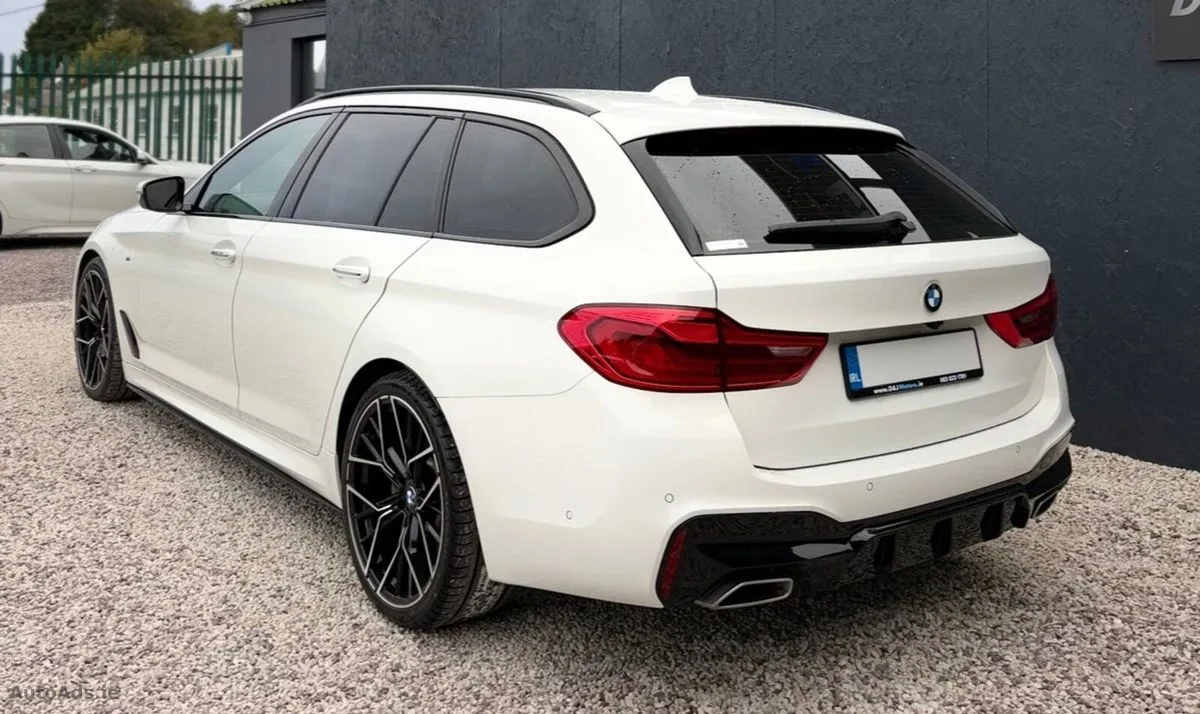 2017 BMW 5-Series – photo 12