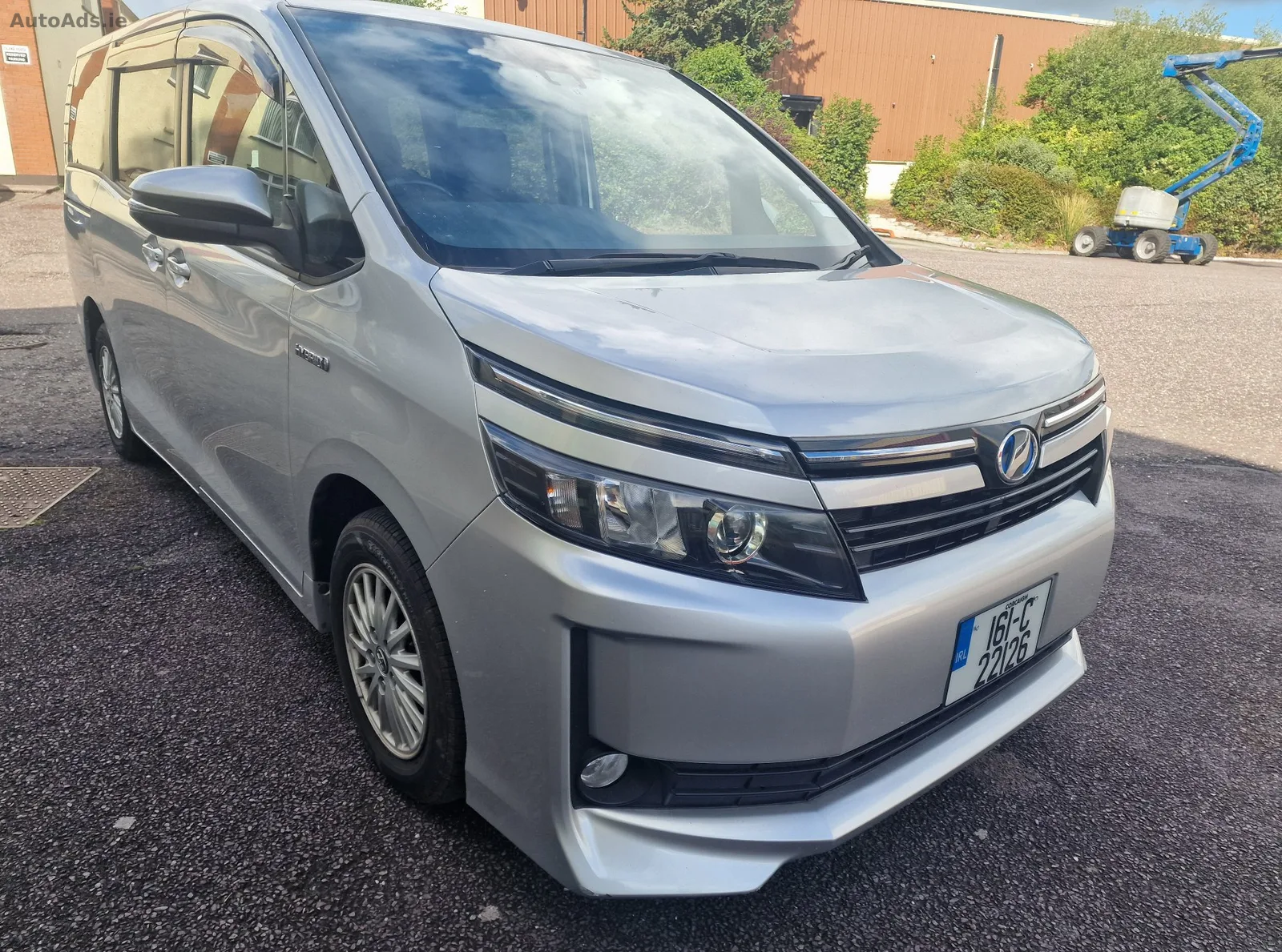 2016 Toyota Voxy – photo 11