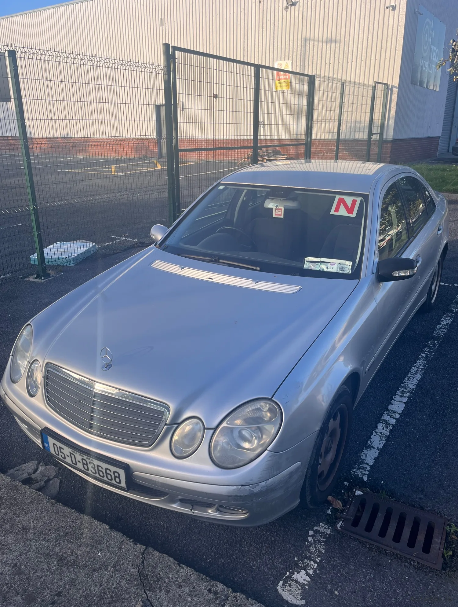 2005 Mercedes-Benz E-Class – photo 2
