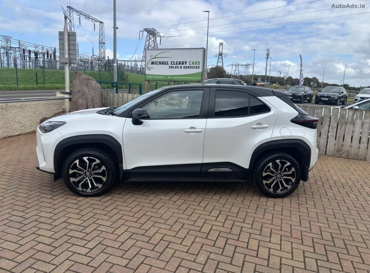 2023 Toyota Yaris Cross – photo 3