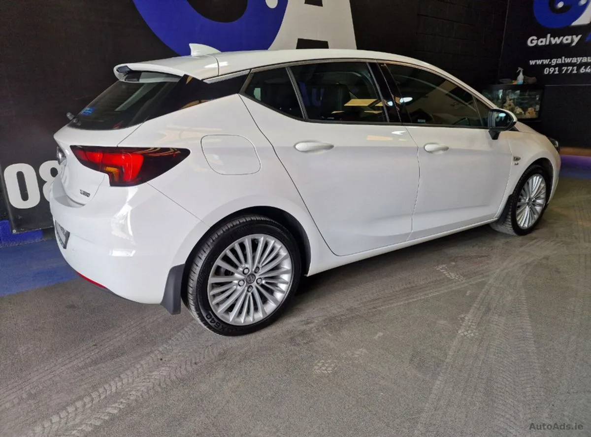 2017 Vauxhall Astra – photo 10