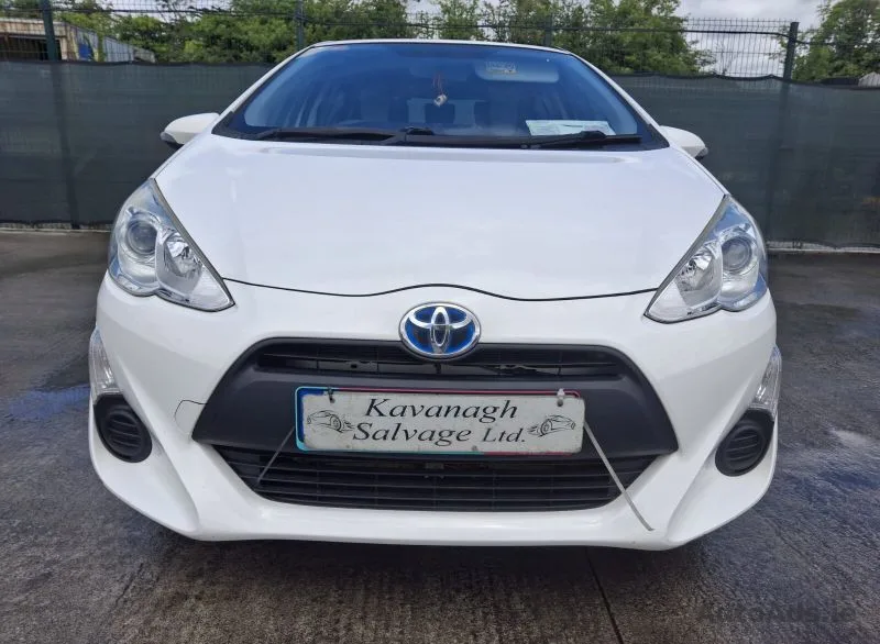 2016 Toyota Aqua – photo 6