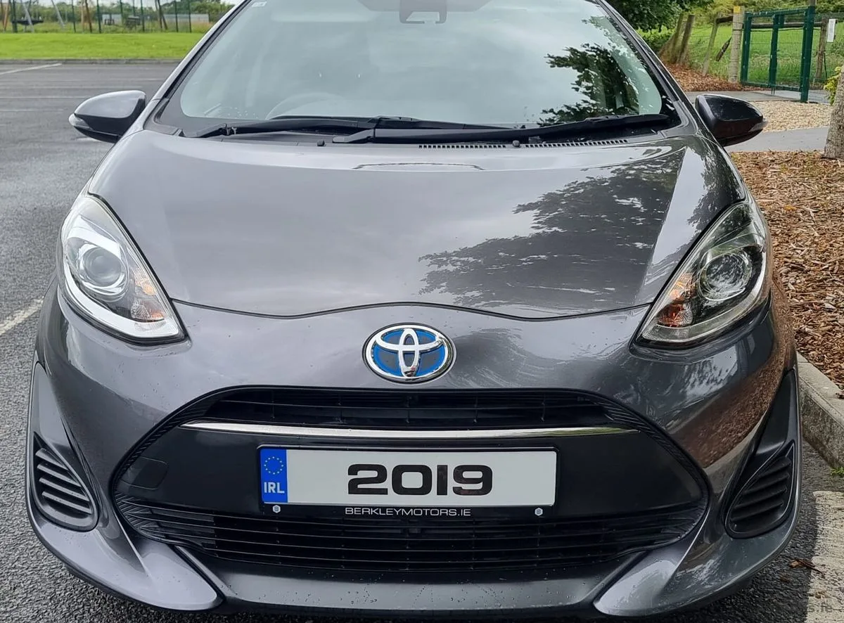 2019 Toyota Aqua – photo 4