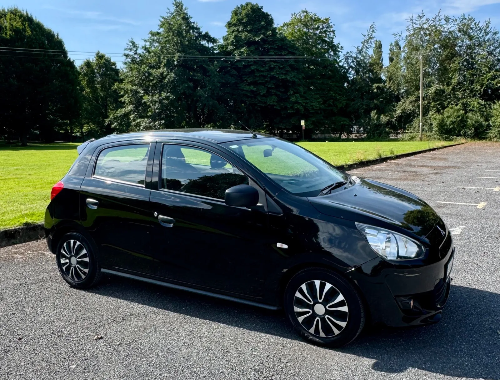 2015 Mitsubishi Space Star – photo 2