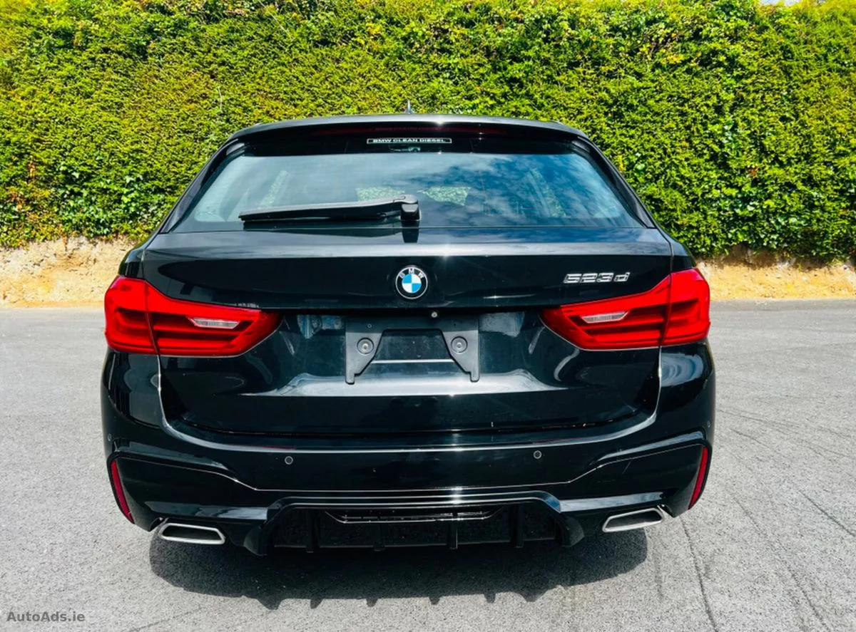 2019 BMW 5-Series – photo 11