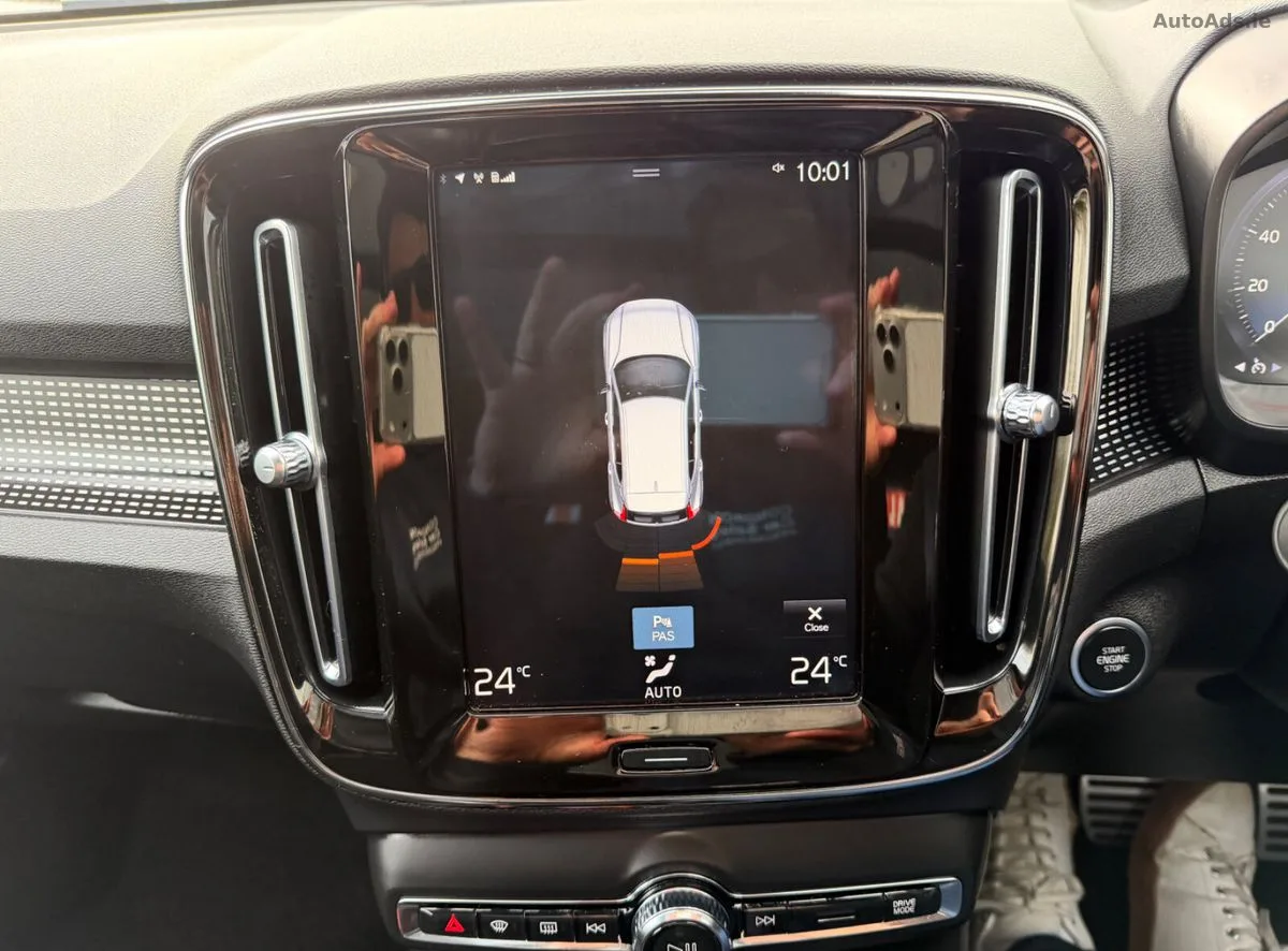 2022 Volvo XC40 – photo 16