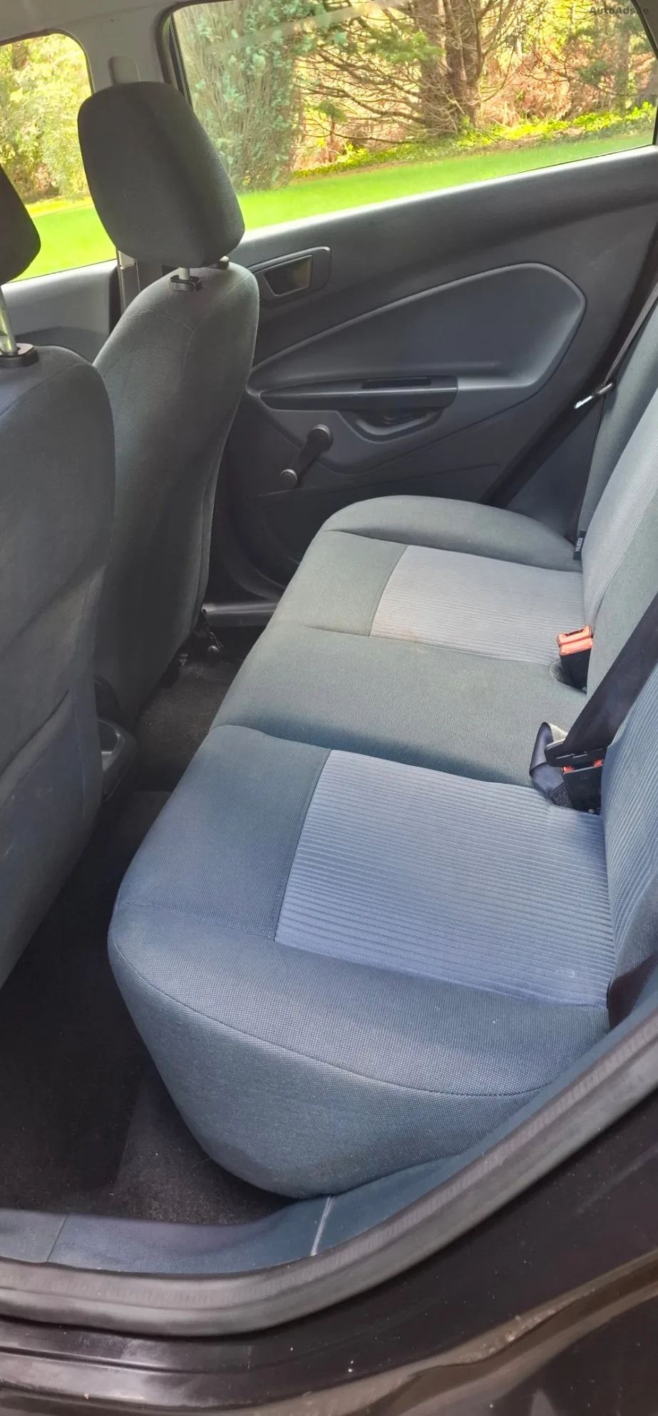 2011 Ford Fiesta – photo 4
