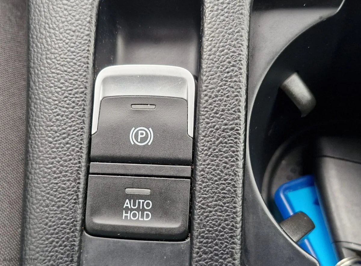 2022 Volkswagen Passat – photo 18
