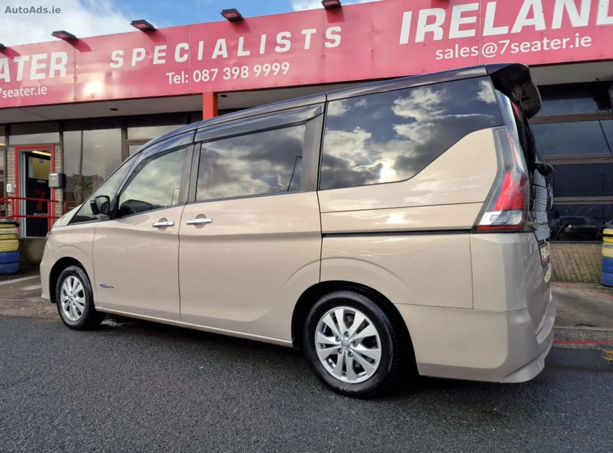 2017 Nissan Serena – photo 7