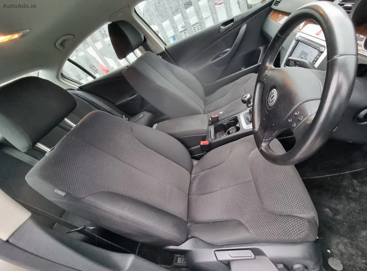 2010 Volkswagen Passat – photo 11