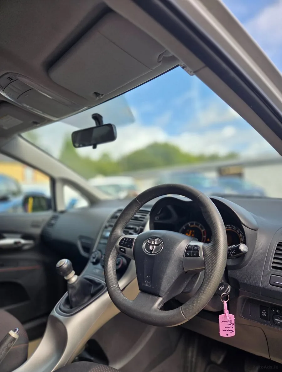 2011 Toyota Auris – photo 13