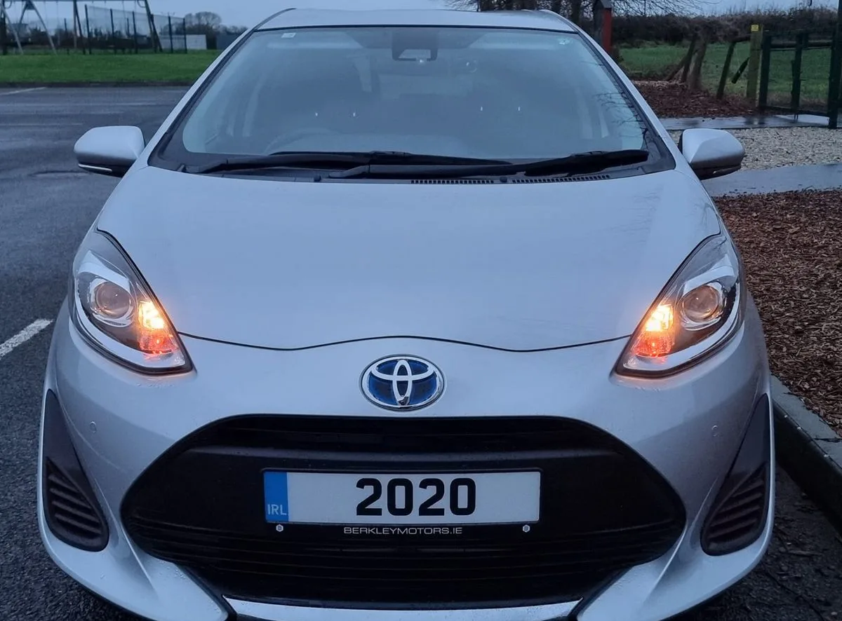 2020 Toyota Aqua – photo 4