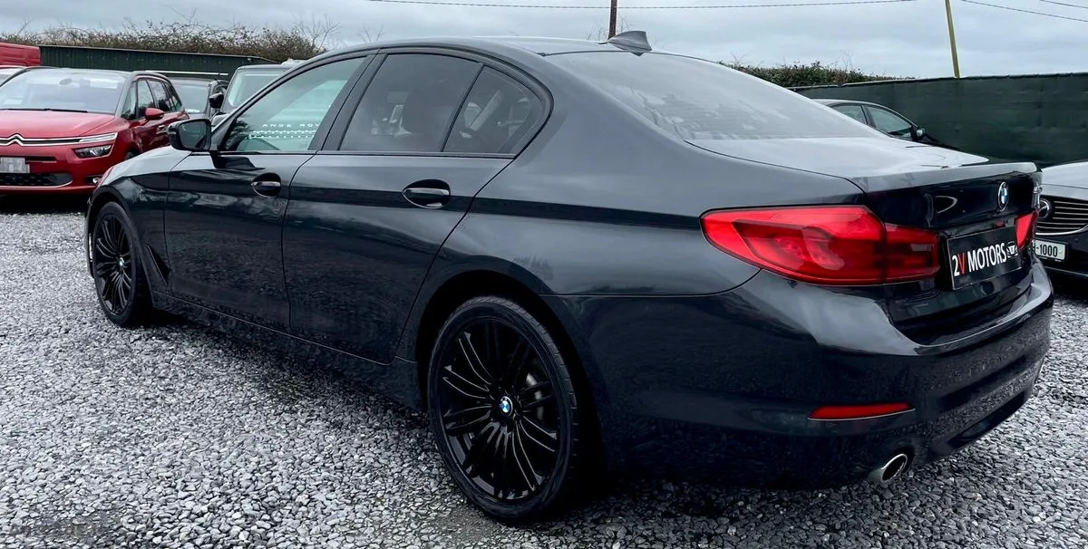 2019 BMW 5-Series – photo 3
